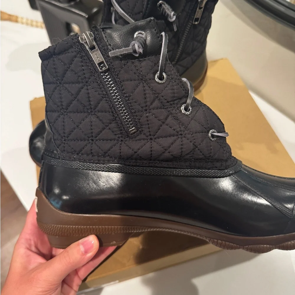 Sperry quilted boots